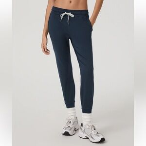 Vuori Performance Joggers Dark Blue  Midnight Heather XS